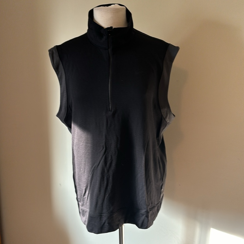 Nike Black and Neon Green Golf Vest Size Large